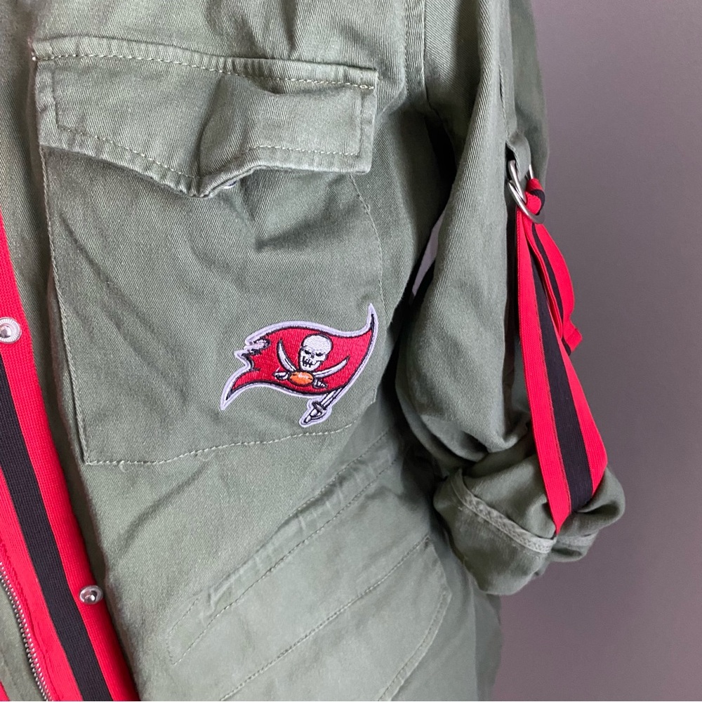 WEAR by Erin Andrews Tampa Bay Buccaneers Army Jacket - Picture 2 of 5